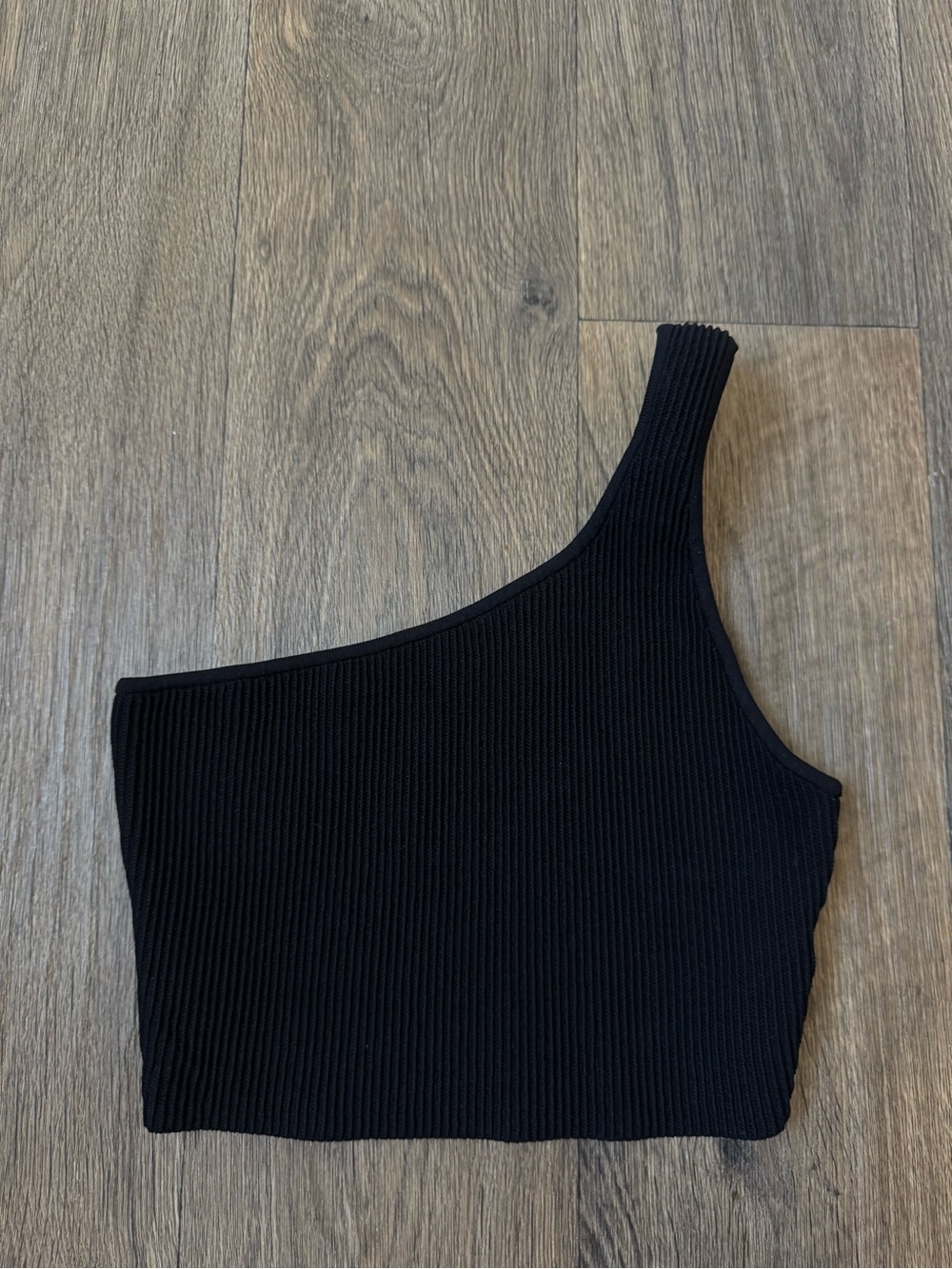 Babaton Women’s M Black One-Shoulder Ribbed Knit Stretch Cropped Tank Top